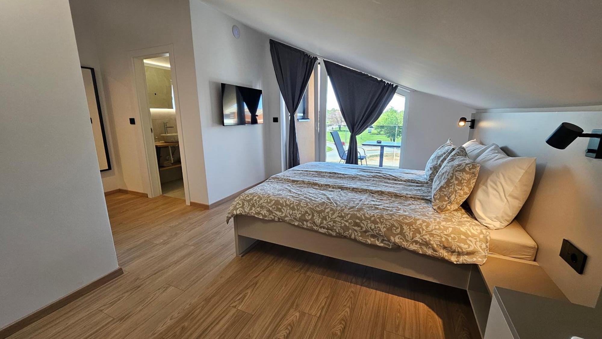 Richi Rooms & App Funtana Zewnętrze zdjęcie